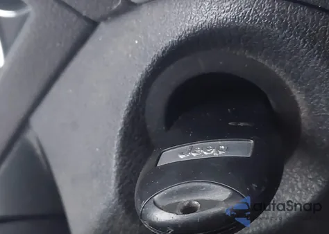 2010 Jeep Grand Cherokee Laredo from USA, damaged, VIN 1J4PR4GK4AC145765